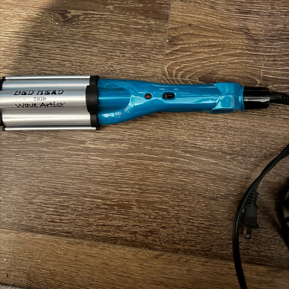 BedHead Blue and Silver Hair Styling Tool